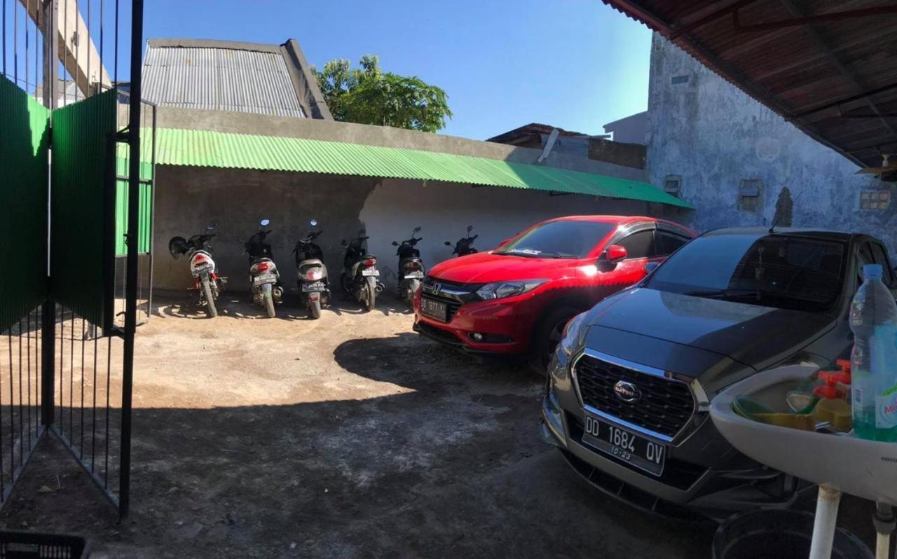 Penginapan Taman Makassar Indah Hotel Sungguminasa Zewnętrze zdjęcie